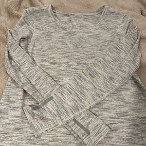 Zyia tie back athletic shirt size large but fits like a medium